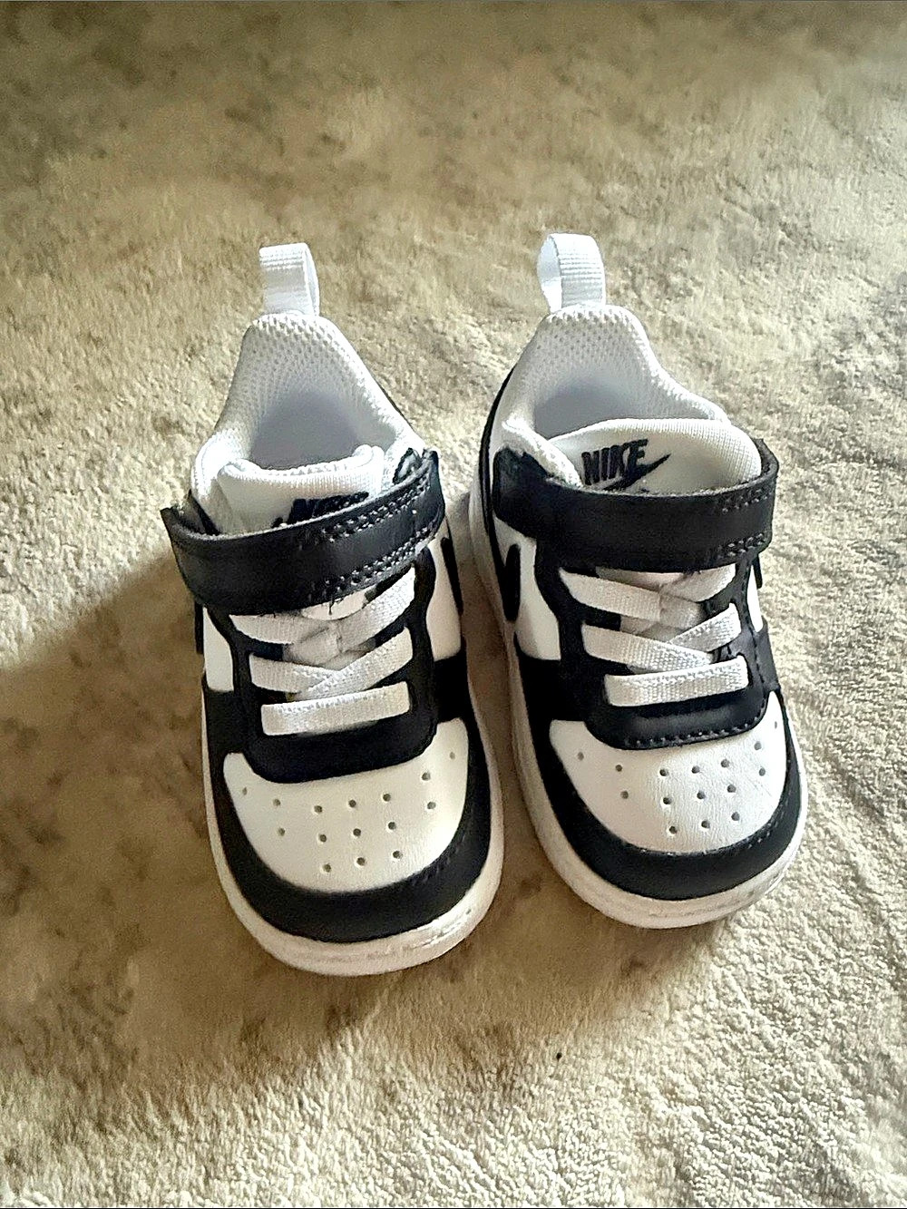 Nike Court Borough Low 2 Baby US 4C White & Black Like New